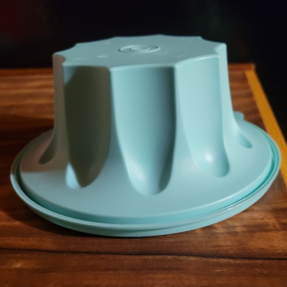 Replacement Lid For Tupperware Jello Mold - Picture 1 of 6